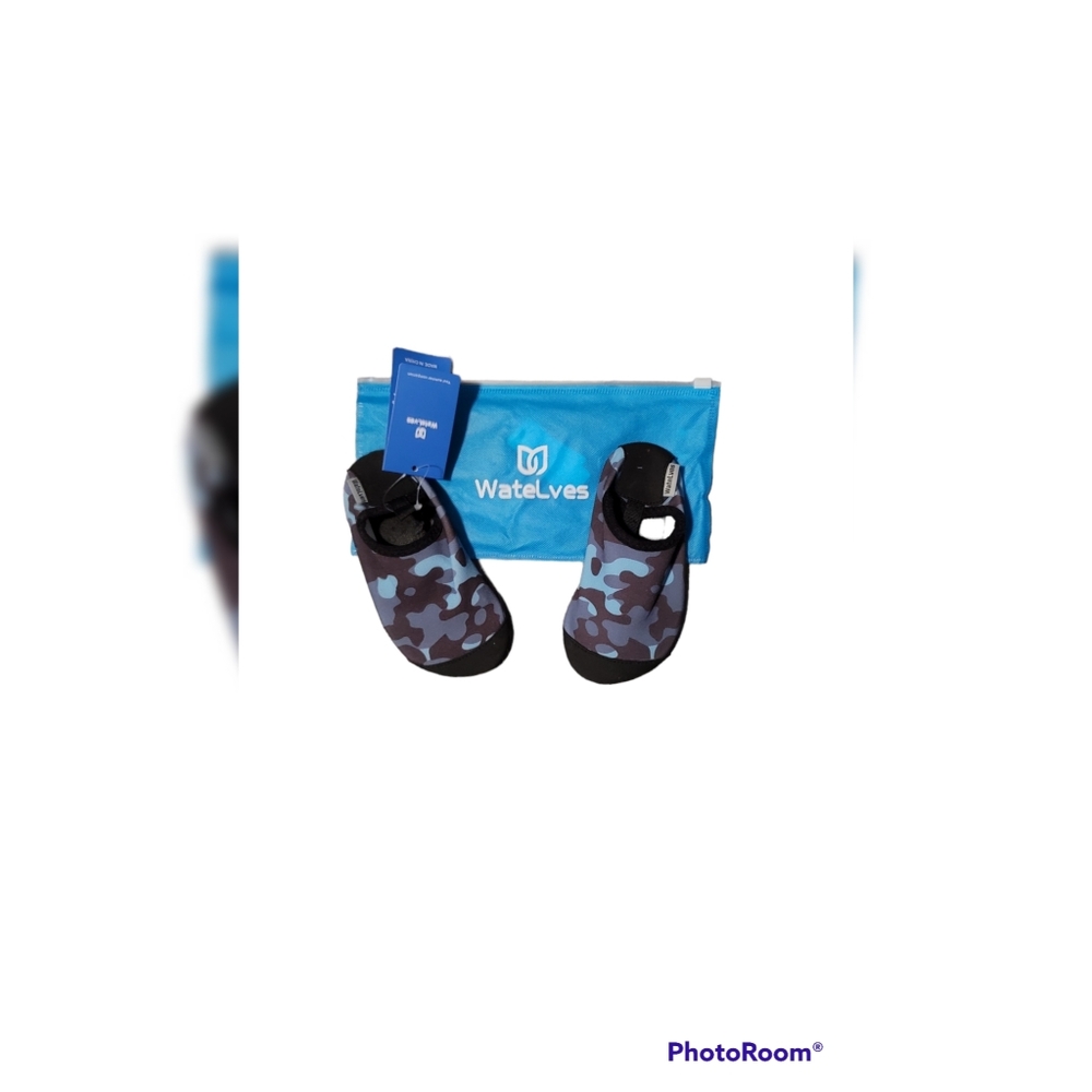 water shoes - Picture 4 of 4
